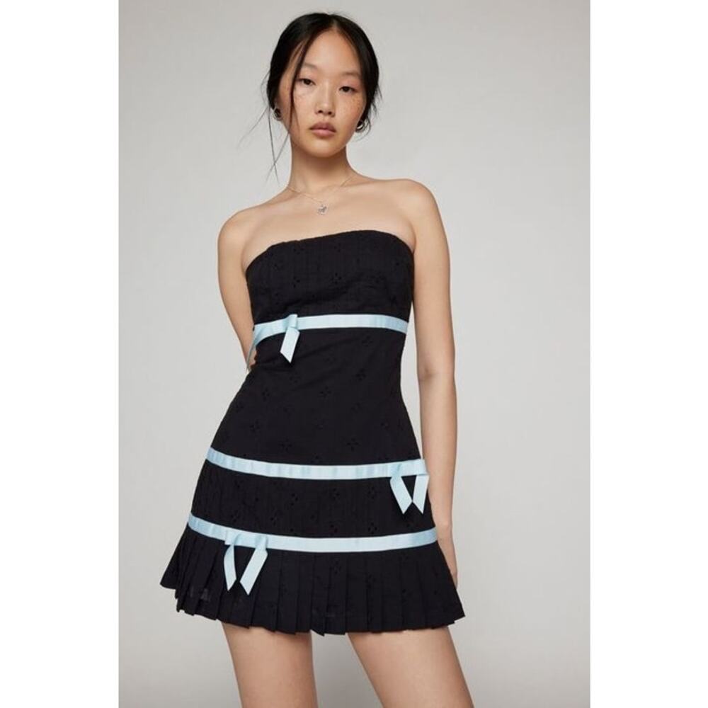 Kimchi Blue Violetta Eyelet Strapless Mini Dress Size L Coquette Twee Bow Black